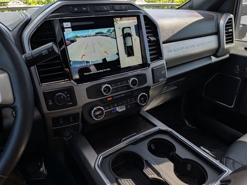 Certified 2022 Ford F250 Lariat w/ Tremor Off-Road Package image 38