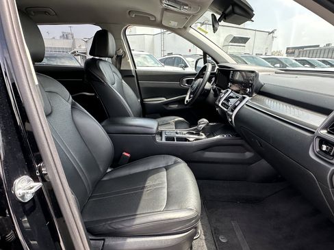 Certified 2023 Kia Sorento S FWD image 14
