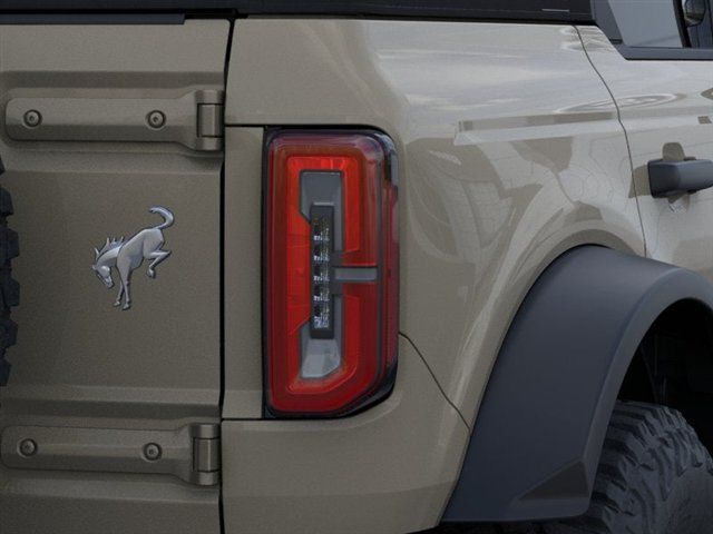New 2025 Ford Bronco Badlands w/ Sasquatch Package AWD/4WD image 23