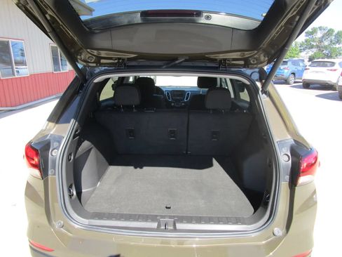 Used 2023 Chevrolet Equinox LT AWD/4WD image 10