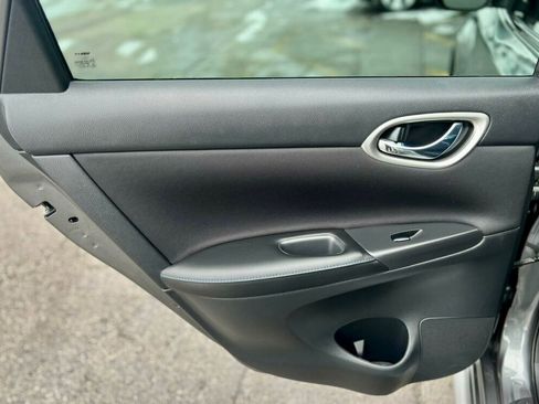 Used 2019 Nissan Sentra SR image 14