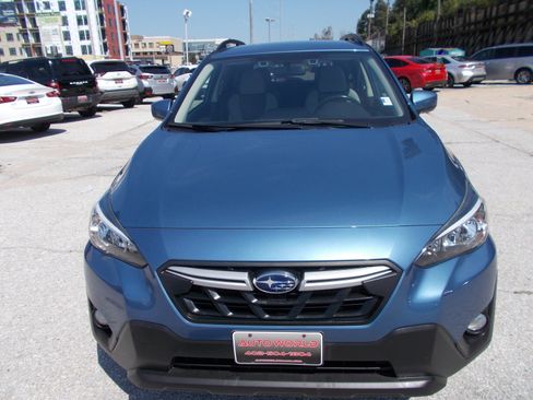 Used 2022 Subaru Crosstrek 2.0i Premium AWD/4WD image 2