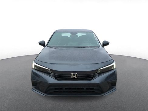 Used 2023 Honda Civic Sport image 3