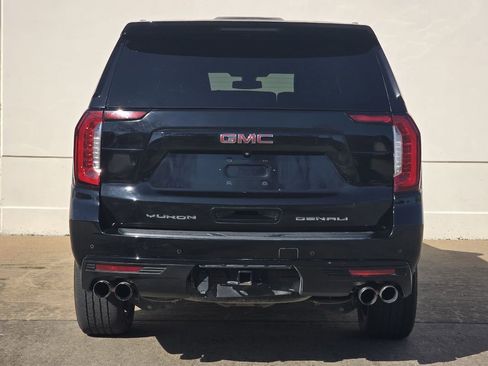 Used 2021 GMC Yukon Denali image 4