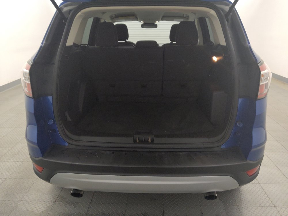 Used 2018 Ford Escape SE w/ Ford Safe & Smart Package FWD image 29