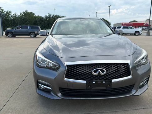 Used 2016 INFINITI Q50 3.0t Premium w/ 3.0T Premium Plus Package AWD/4WD image 28