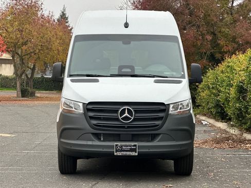 New 2025 Mercedes-Benz Sprinter 2500 image 8