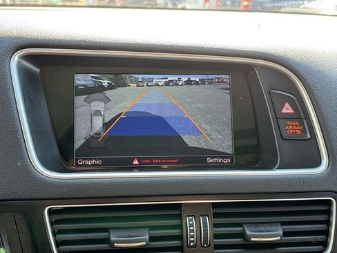 Used 2017 Audi Q5 2.0T Premium Plus w/ Technology Package image 25