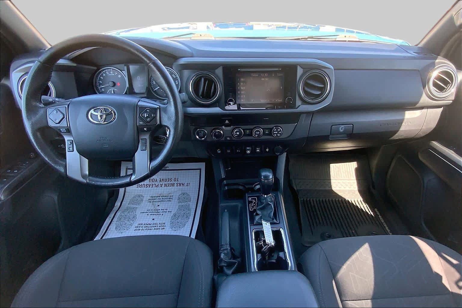 Used 2019 Toyota Tacoma TRD Off-Road w/ Technology Package AWD/4WD image 15