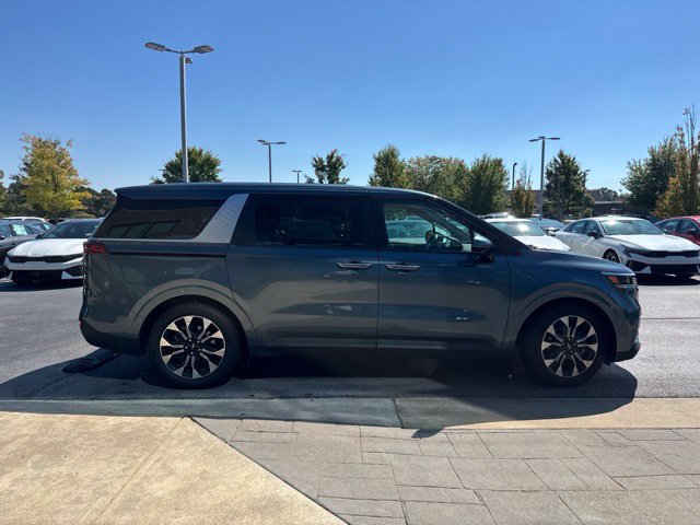 Certified 2024 Kia Carnival EX FWD image 7