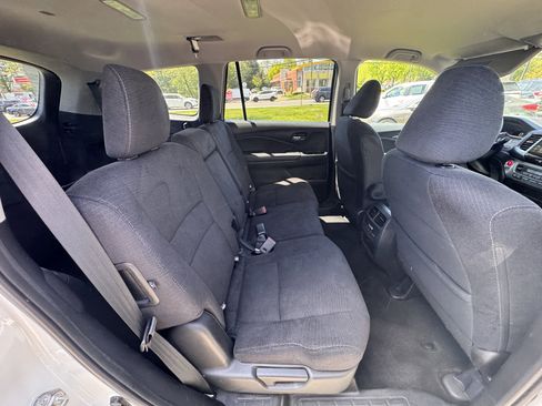 Used 2018 Honda Pilot EX image 17