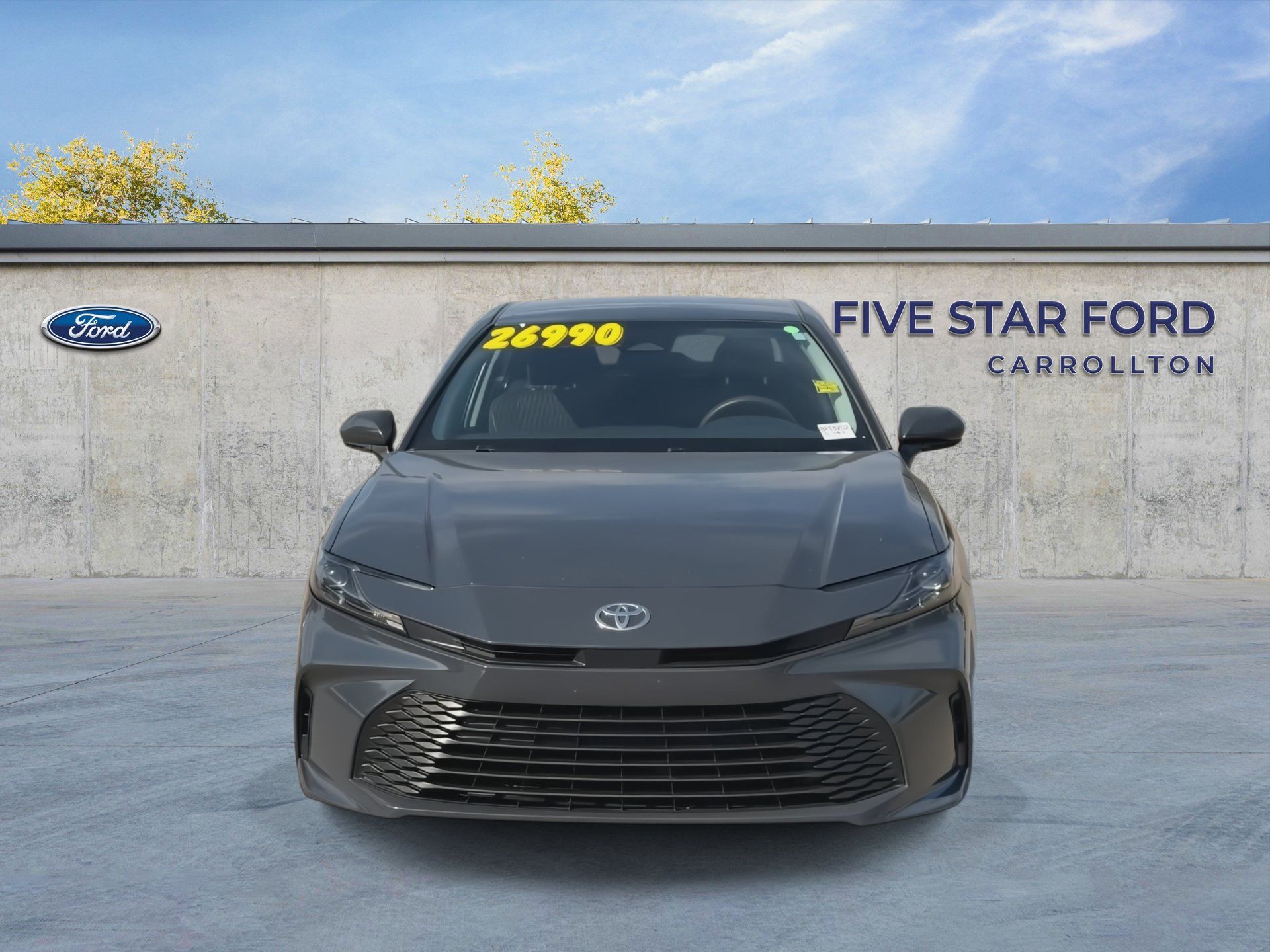 Used 2025 Toyota Camry LE FWD image 3