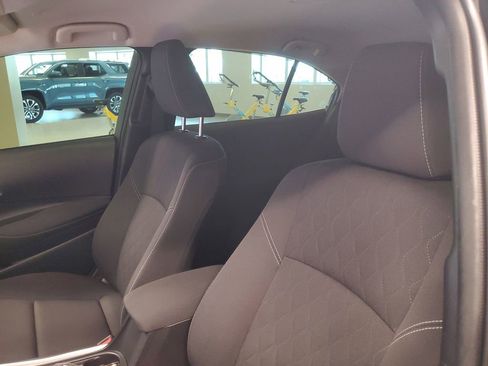 Used 2025 Toyota Corolla LE image 16