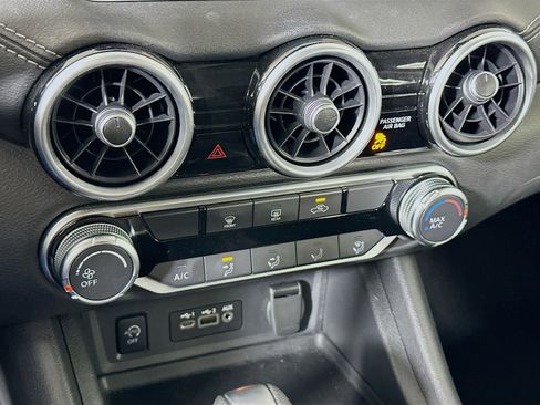 Used 2025 Nissan Sentra SV image 22