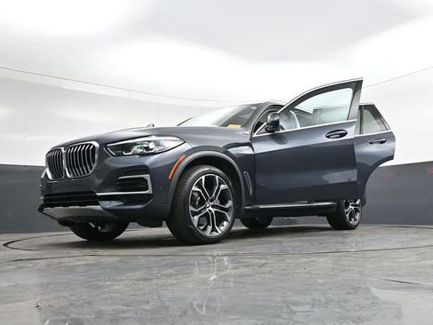 Used 2022 BMW X5 sDrive40i w/ Premium Package image 44
