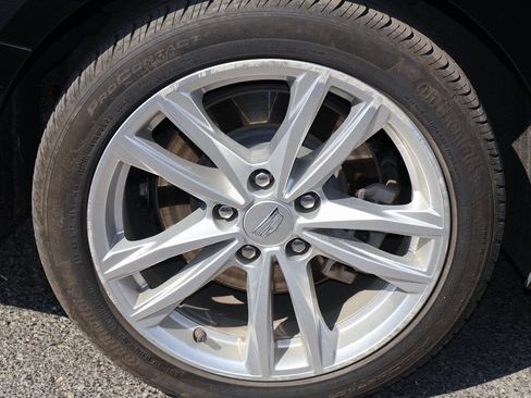 Used 2024 Cadillac CT4 Luxury image 8