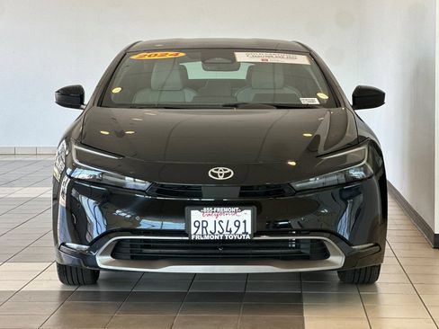 Certified 2024 Toyota Prius XLE FWD image 9
