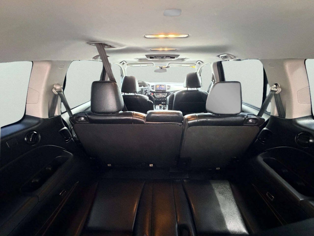 Used 2018 Honda Pilot Touring image 6