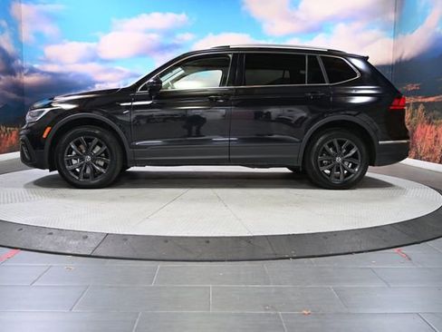 Used 2024 Volkswagen Tiguan SE image 4