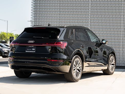 Certified 2024 Audi Q8 e-tron Prestige w/ Prestige Package AWD/4WD image 4