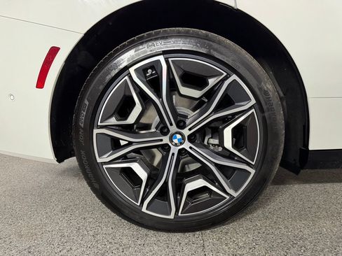 Used 2026 BMW iX xDrive45 AWD/4WD image 12