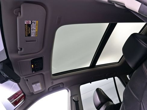 Used 2024 Toyota Grand Highlander AWD image 20