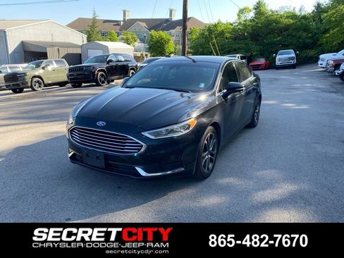 Used 2019 Ford Fusion SEL FWD image 1