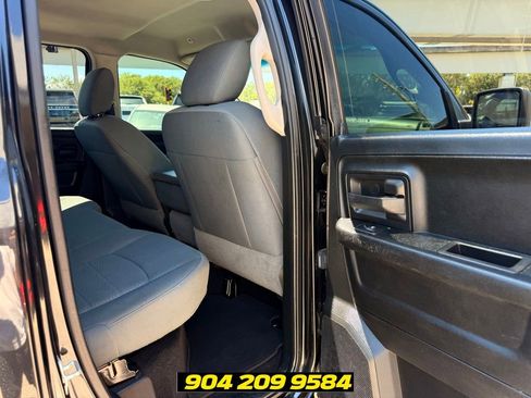 Used 2018 RAM 1500 Express w/ Black Ram 1500 Express Group AWD/4WD image 27