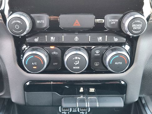 Used 2024 RAM 1500 Laramie image 20