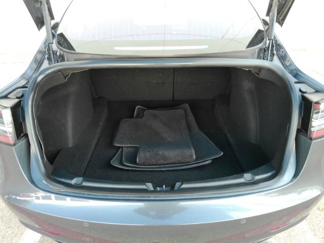 Used 2018 Tesla Model 3 Long Range RWD image 26