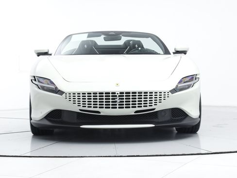 Certified 2025 Ferrari Roma Spider RWD image 13