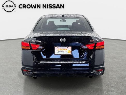 Certified 2023 Nissan Altima 2.5 SR w/ SR Premium Package FWD image 6