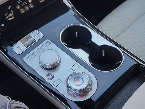 Certified 2026 Genesis GV70 2.5T image 11