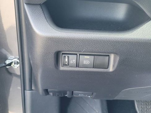 Used 2025 Toyota RAV4 LE image 23