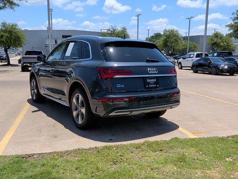 Certified 2023 Audi Q5 2.0T Premium w/ Convenience Package AWD/4WD image 8