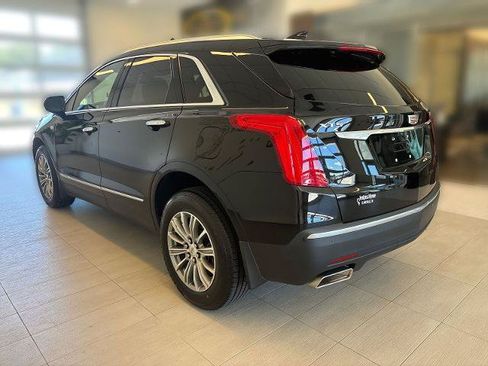 Used 2017 Cadillac XT5 Luxury w/ Driver Awareness Package FWD image 2