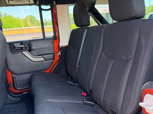 Used 2014 Jeep Wrangler Unlimited Sport w/ Quick Order Package 24S AWD/4WD image 22