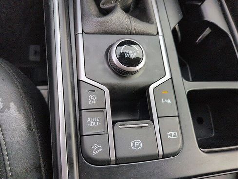 Used 2025 Kia Sorento S w/ Panoramic Sunroof Package image 24