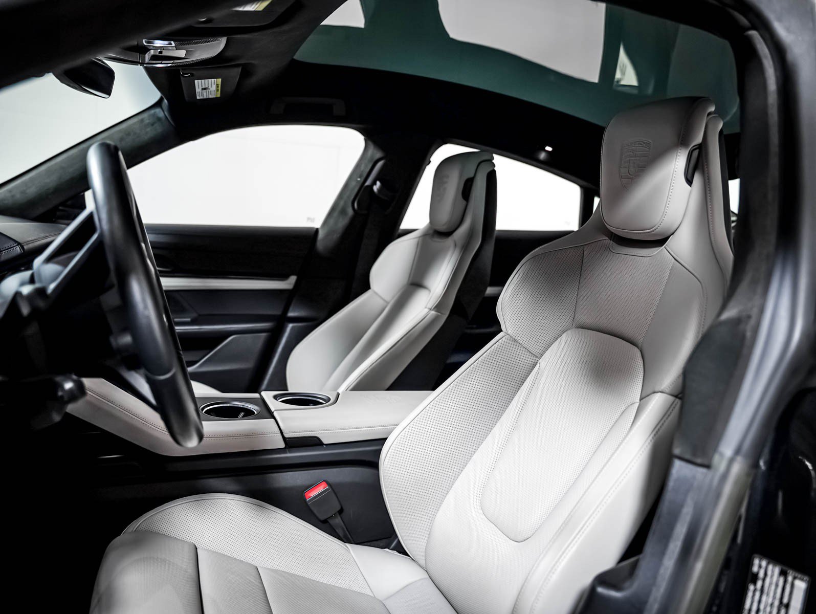 Certified 2023 Porsche Taycan GTS AWD/4WD image 5
