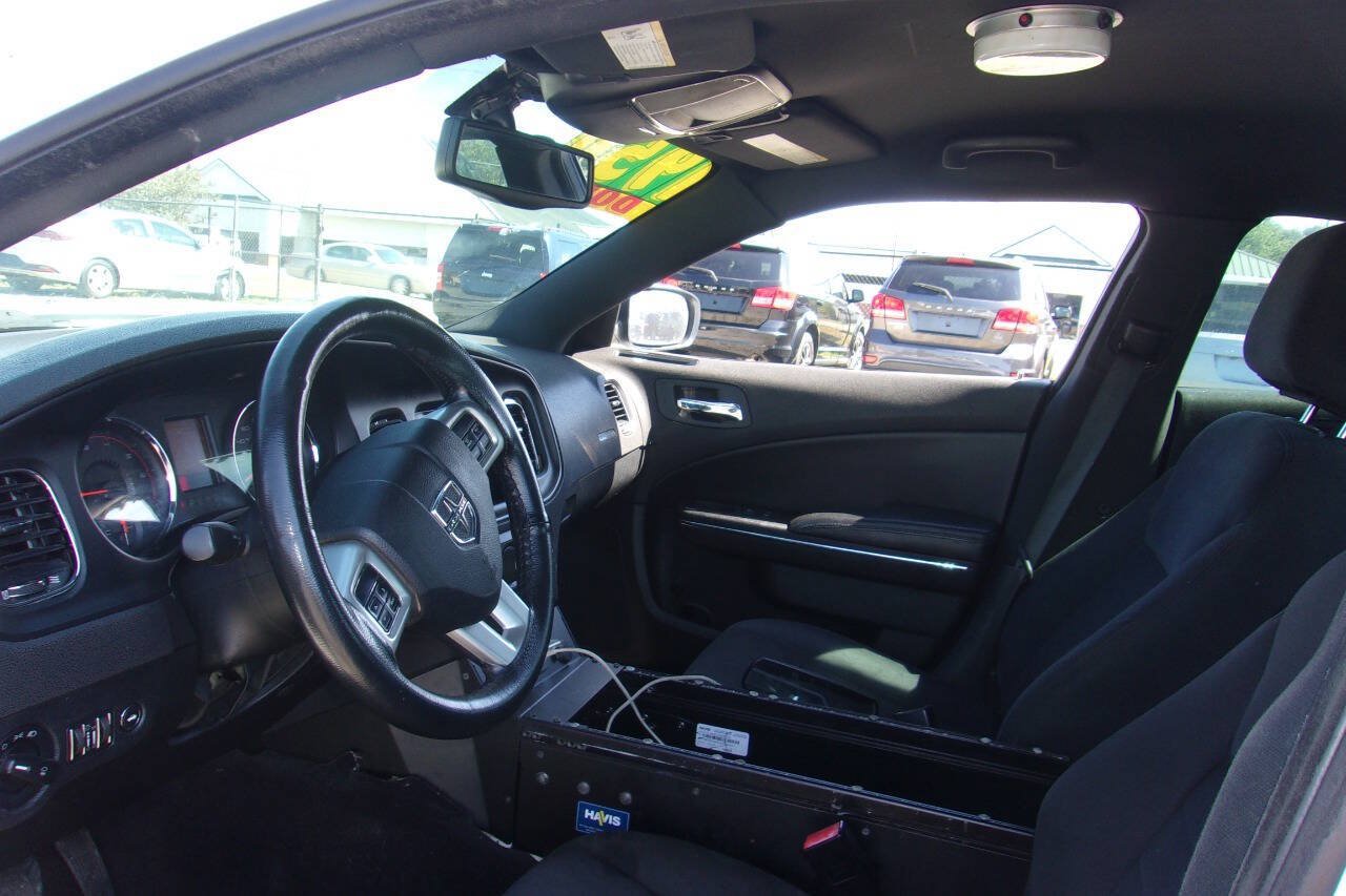 Used 2011 Dodge Charger Police w/ Street Appearance Group RWD image 3
