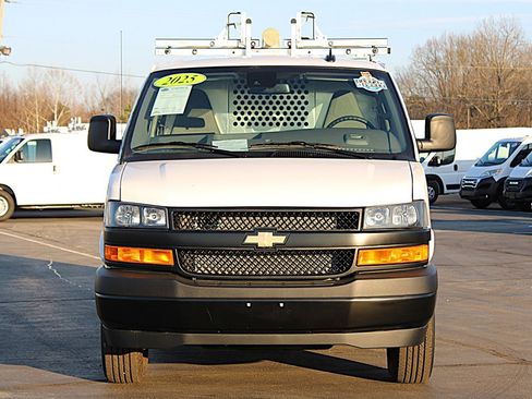 Used 2025 Chevrolet Express 2500 Extended w/ Communications Package image 11