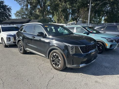 Used 2025 Kia Sorento S w/ Panoramic Sunroof Package FWD image 2