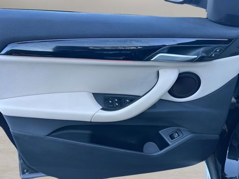 Used 2022 BMW X1 xDrive28i w/ Convenience Package image 25