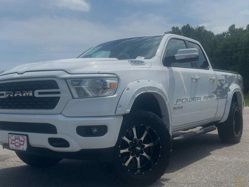 Used 2022 RAM 1500 Big Horn AWD/4WD image 2