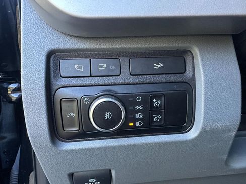 Used 2024 Ford F250 XLT w/ Black Appearance Package image 30