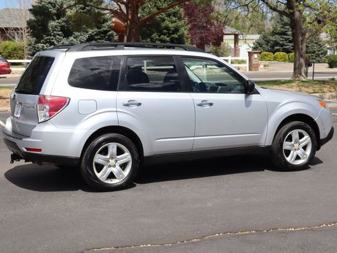 Used 2010 Subaru Forester 2.5X Premium image 4