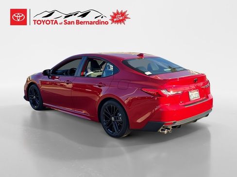 Certified 2025 Toyota Camry SE image 3