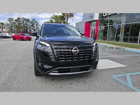 New 2026 Nissan Pathfinder SL FWD image 19