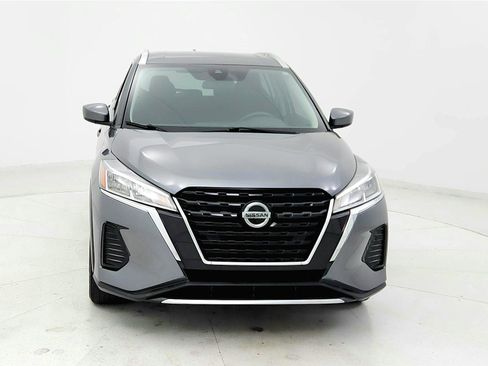 Used 2021 Nissan Kicks SV image 8