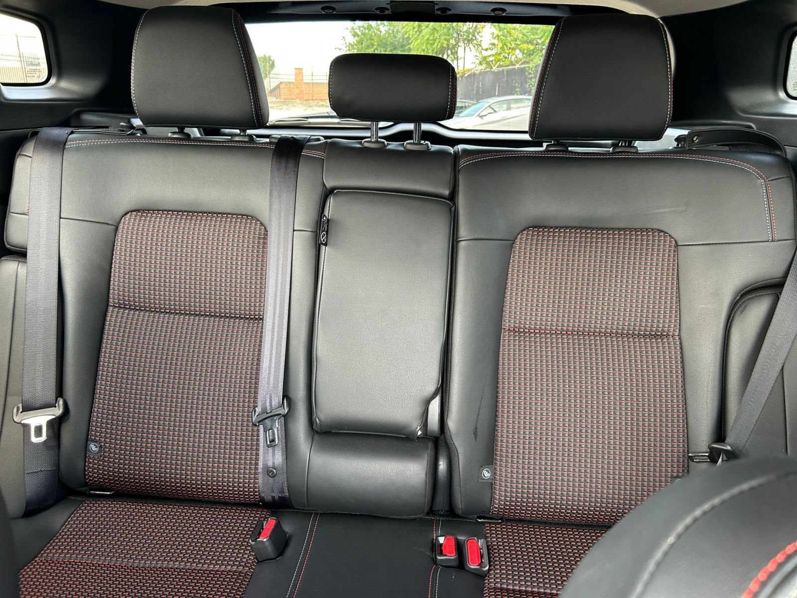 Used 2026 Nissan Kicks SR AWD/4WD image 32